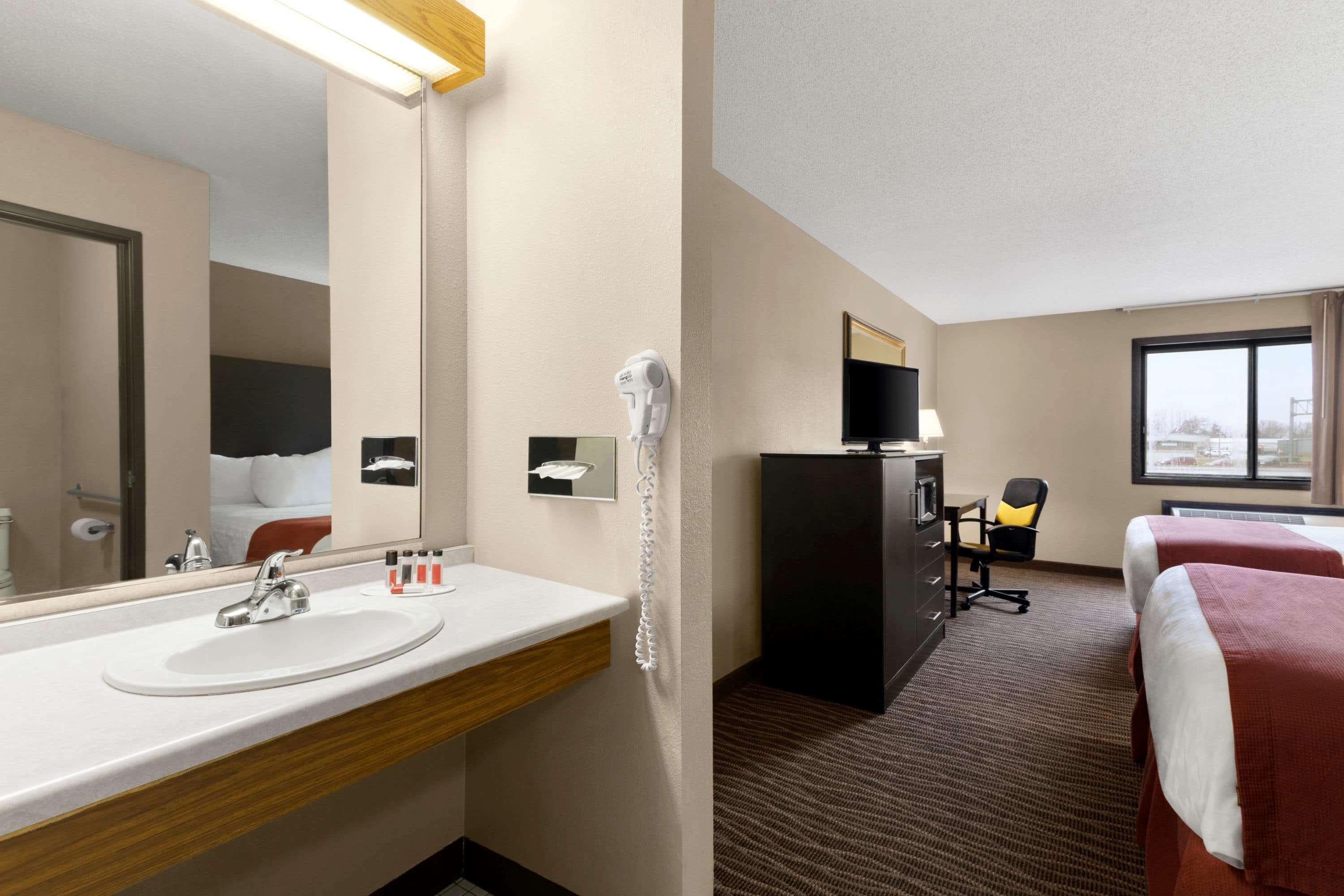 Baymont By Wyndham Sioux Falls North,I-29,Russell St, Airport Ngoại thất bức ảnh