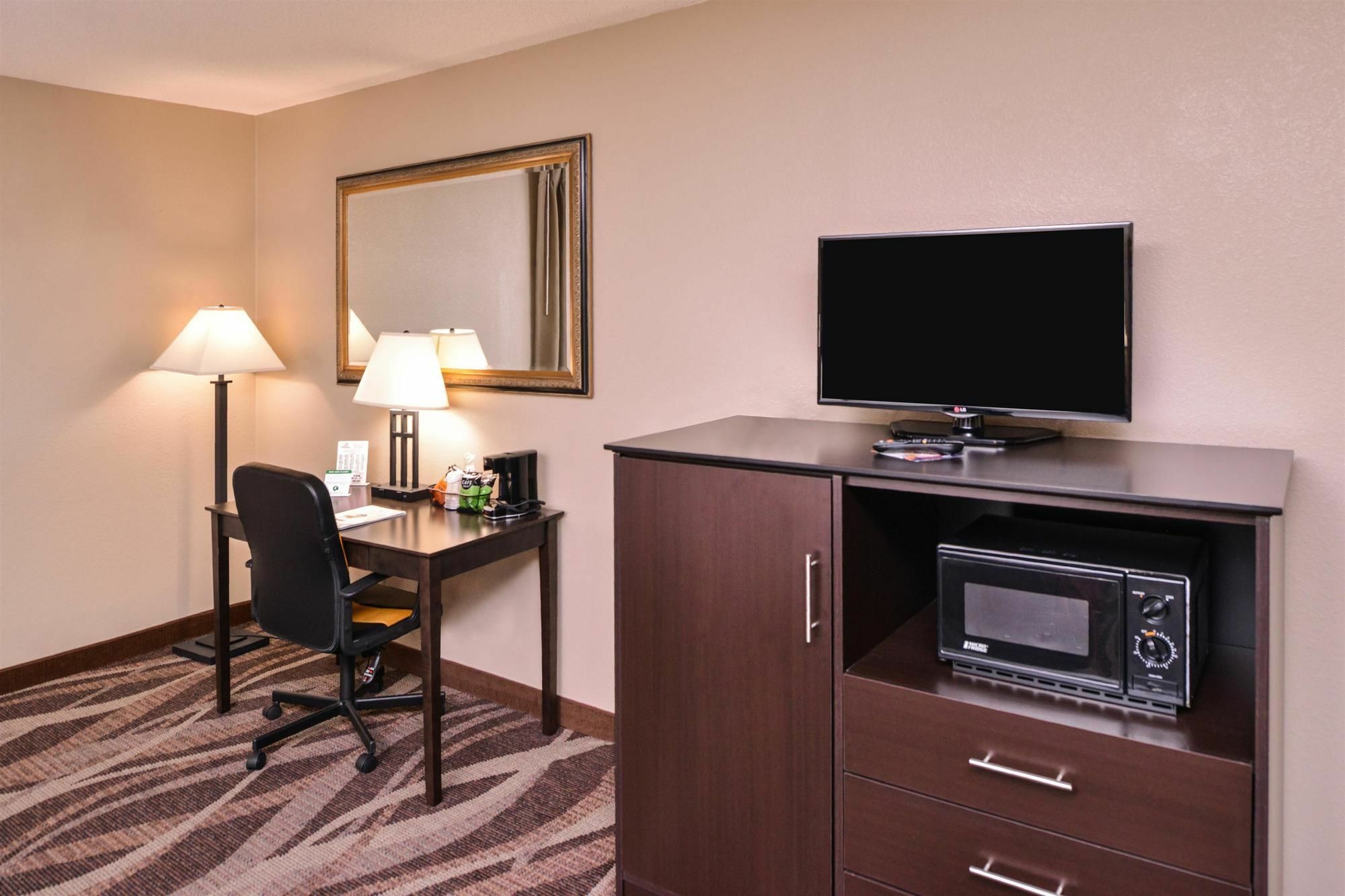 Baymont By Wyndham Sioux Falls North,I-29,Russell St, Airport Ngoại thất bức ảnh